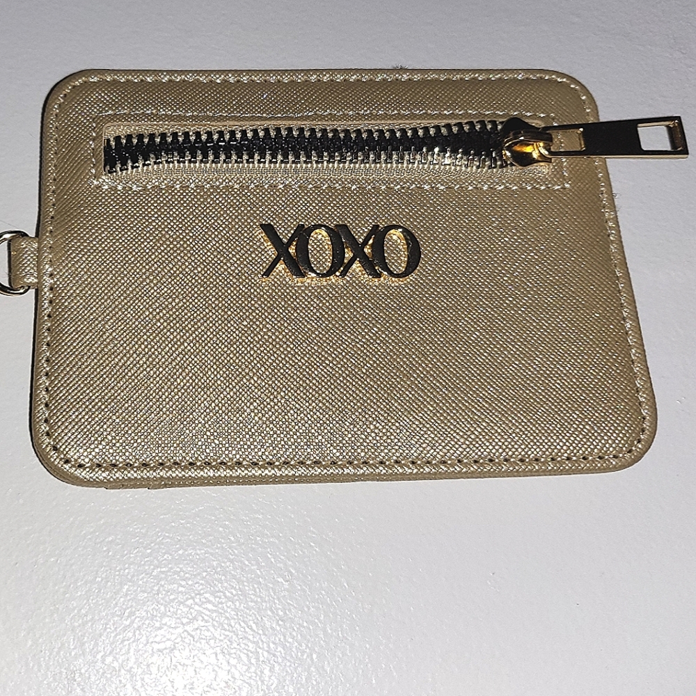 XOXO CARD CASE SMALL WITH ATTACHED KEY RING FRONT ZIP GOLD